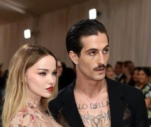damiano david e dove cameron paris fashion week 1
