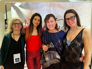 ester uggiosi e suo staff