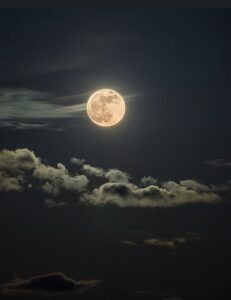 superluna 3)