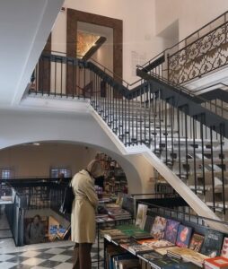 Spazio sette libreria PH IG