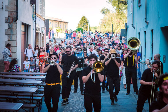 parata rusty brass band ph press