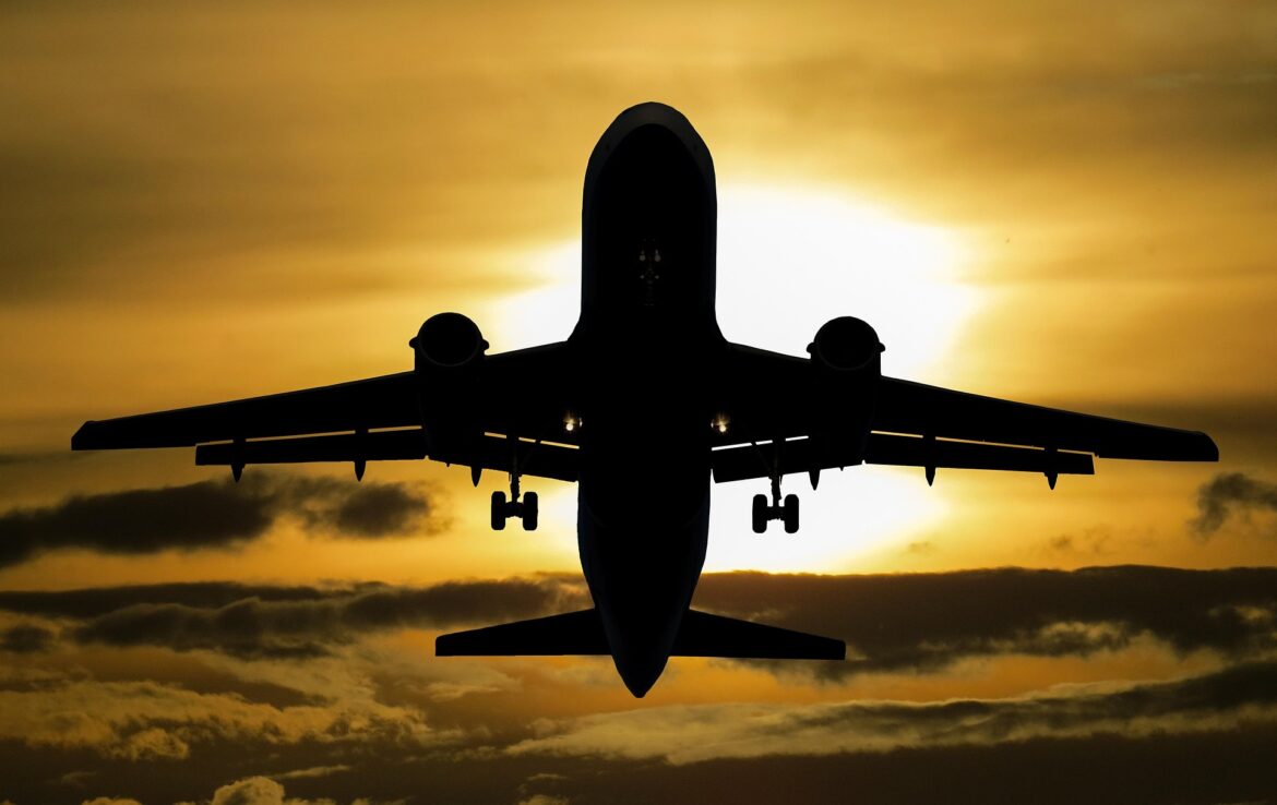 voli low cost ph pixabay
