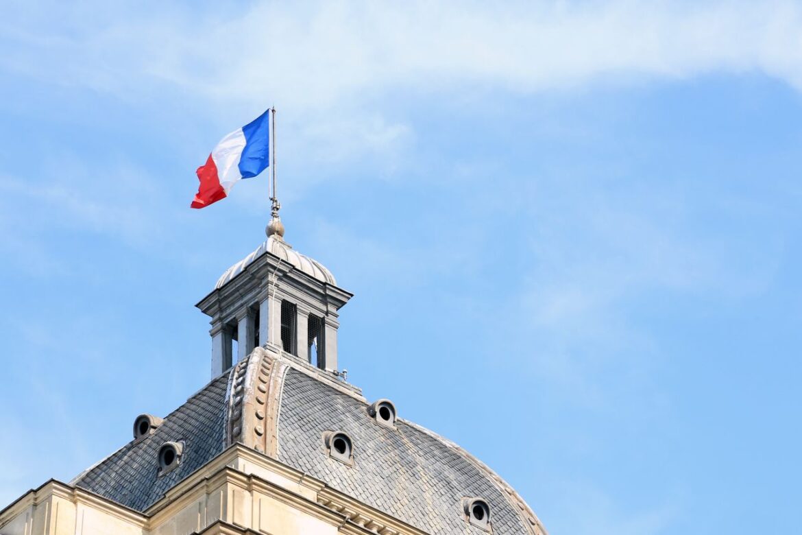 Bandiera francese ph Pexels