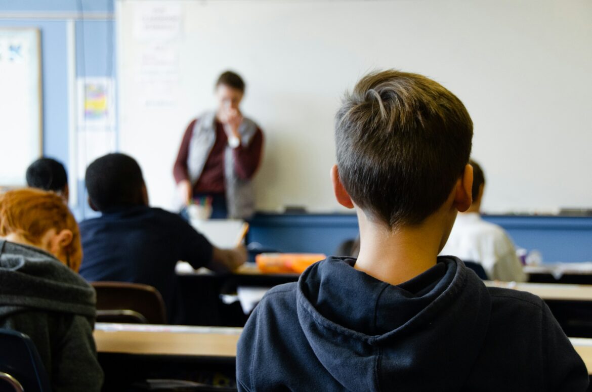 Scuola ph Unsplash